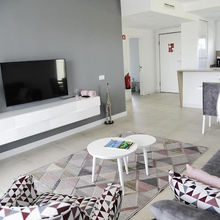Luxury Oasis Sea View Apartment Портиман Екстериор снимка